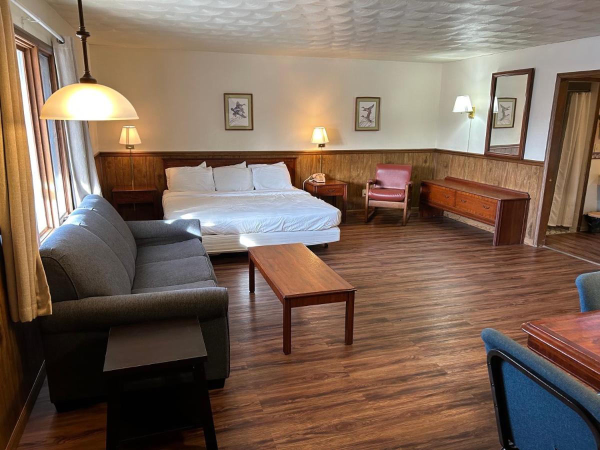 Valley Inn And Suites Френч-Лик Экстерьер фото