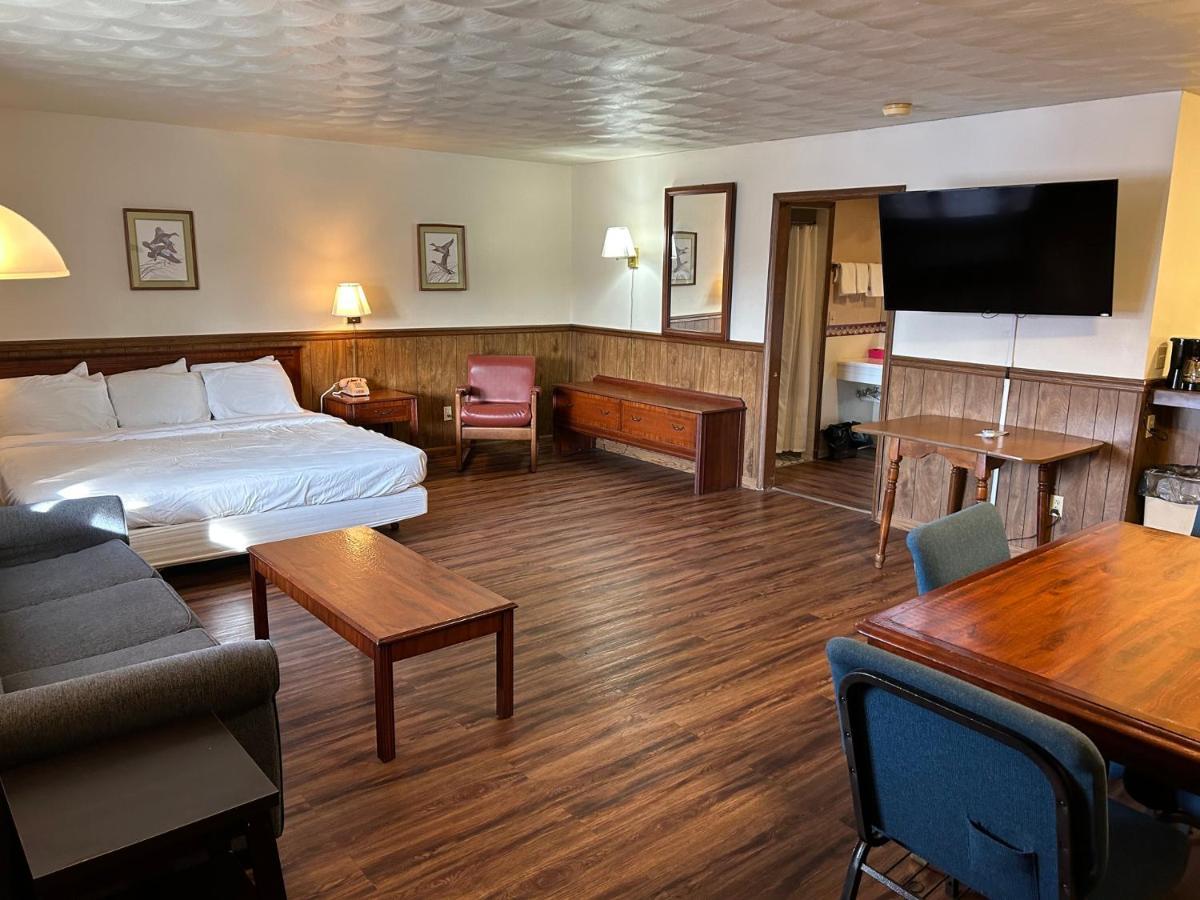 Valley Inn And Suites Френч-Лик Экстерьер фото