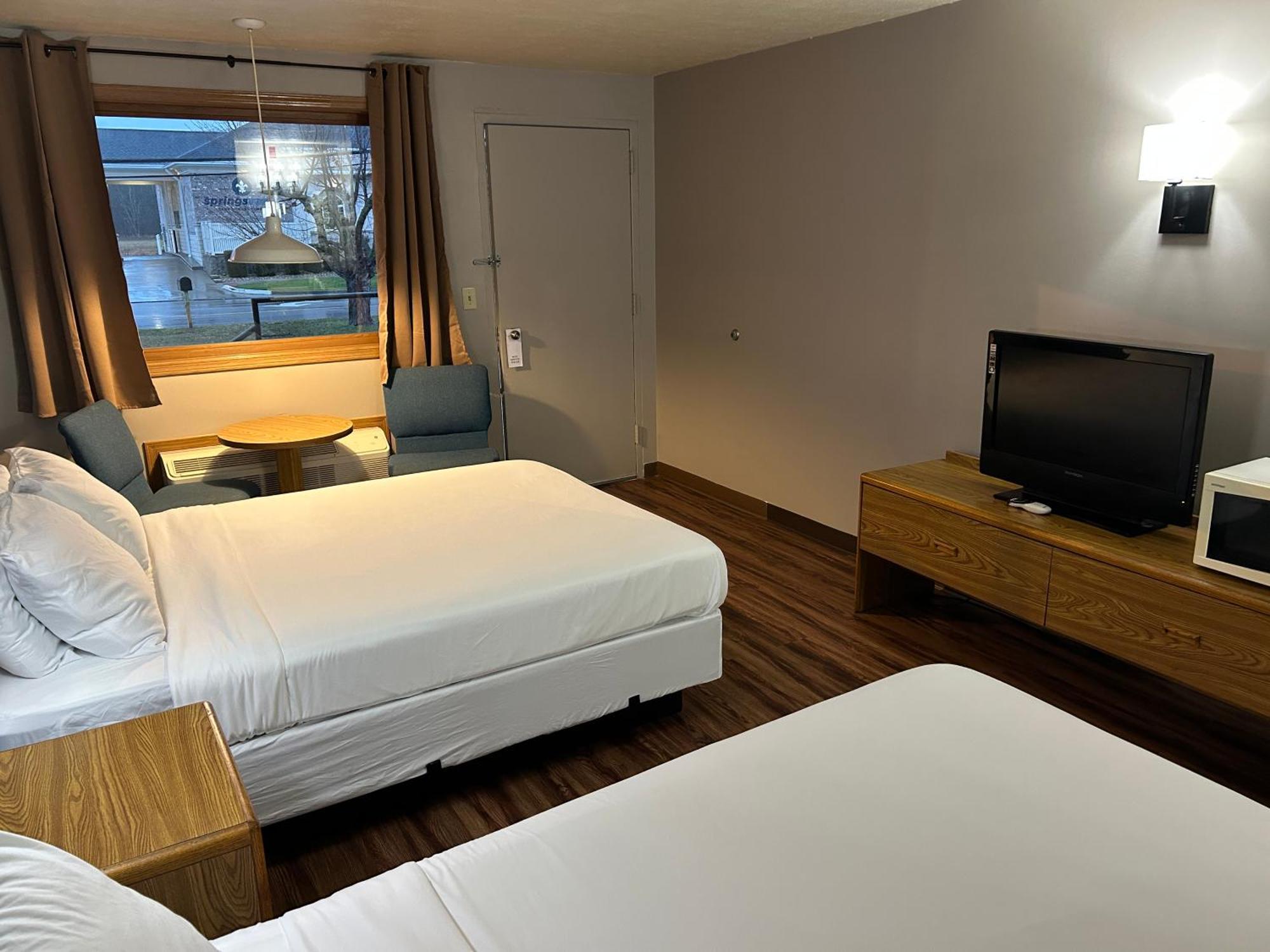 Valley Inn And Suites Френч-Лик Экстерьер фото