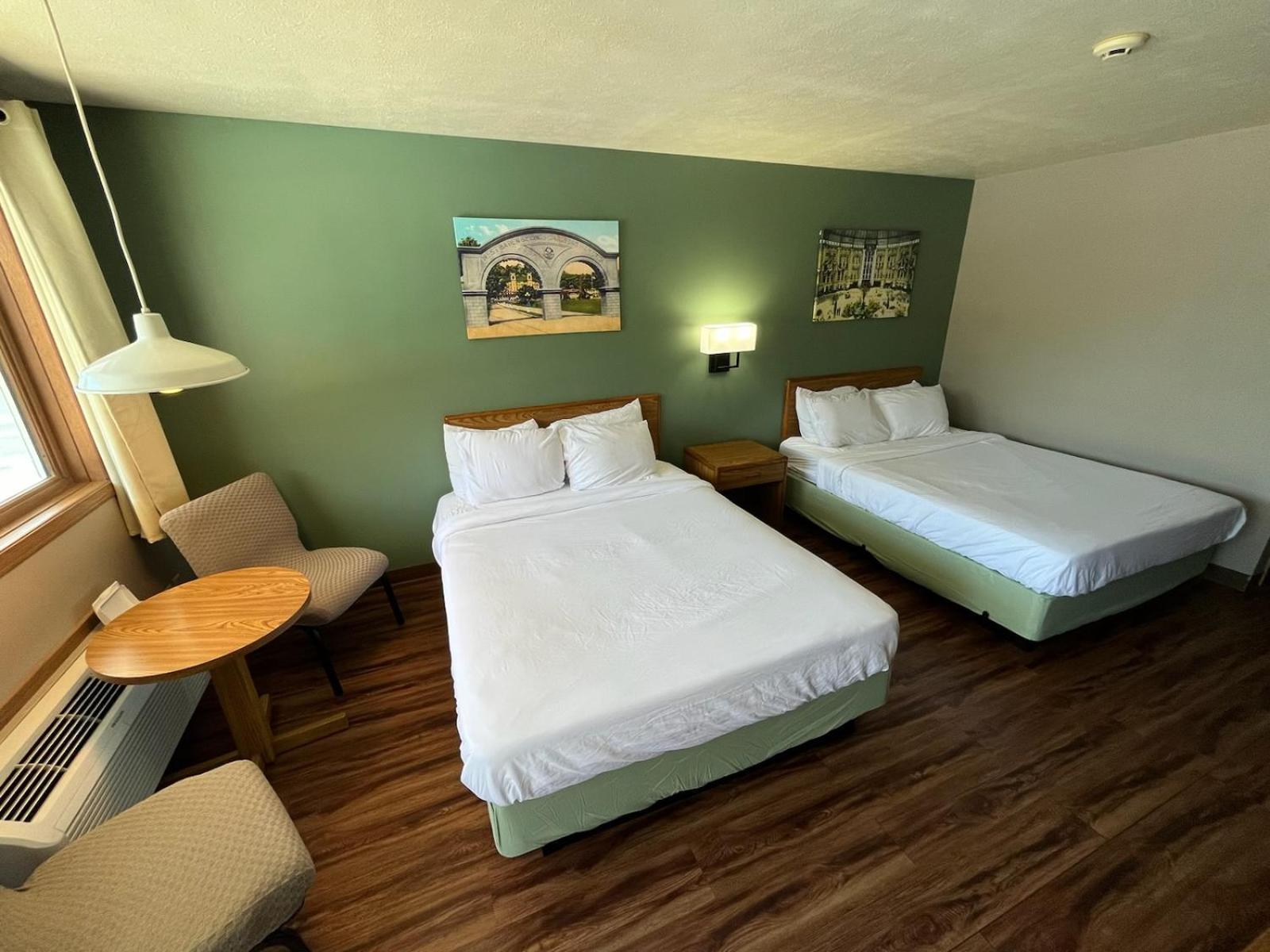 Valley Inn And Suites Френч-Лик Экстерьер фото