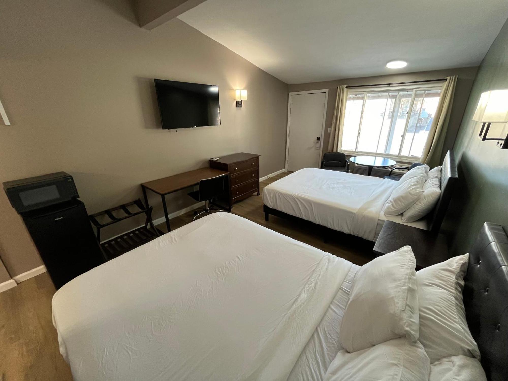 Valley Inn And Suites Френч-Лик Экстерьер фото