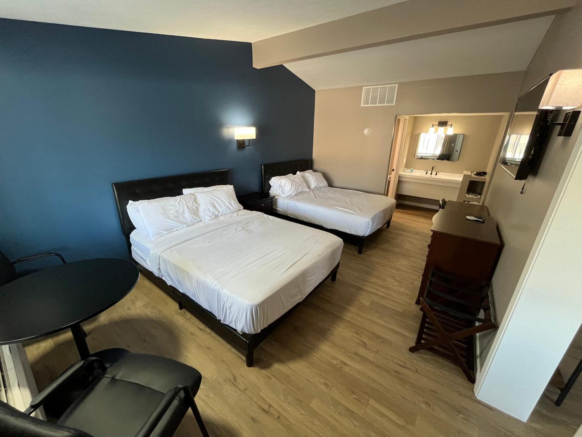 Valley Inn And Suites Френч-Лик Экстерьер фото