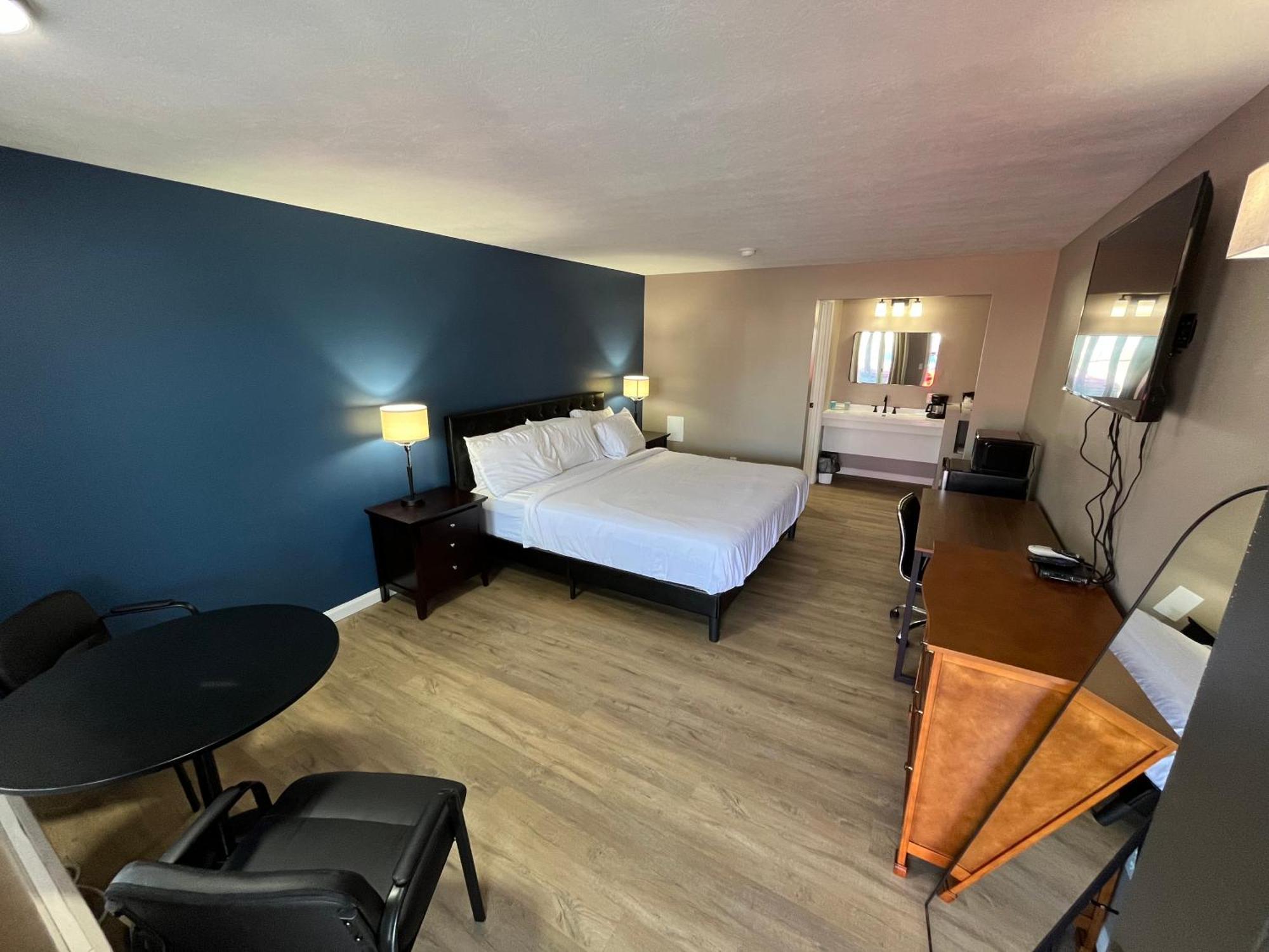 Valley Inn And Suites Френч-Лик Экстерьер фото