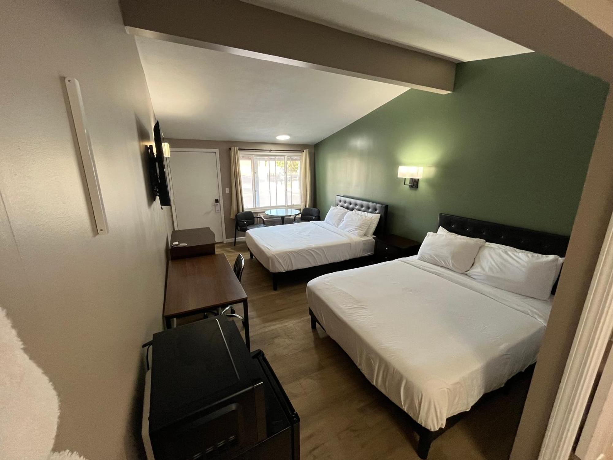 Valley Inn And Suites Френч-Лик Экстерьер фото